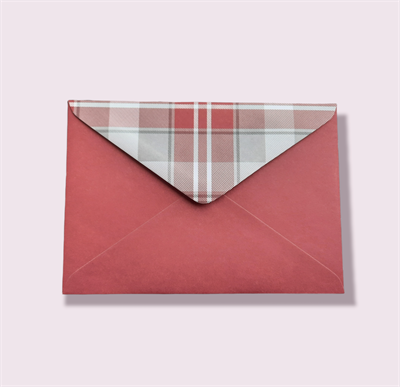 Подарочный бумажный конверт 114х162мм (С6) бордовый - фото 5600